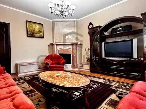 квартира за адресою Ігоря Бедзая вул. (Чкалова), 145
