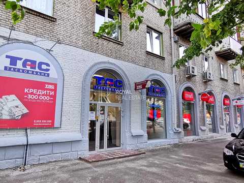 коммерческая по адресу Строителей ул., 39