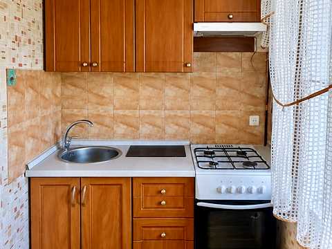 квартира за адресою Богатирська вул., 8