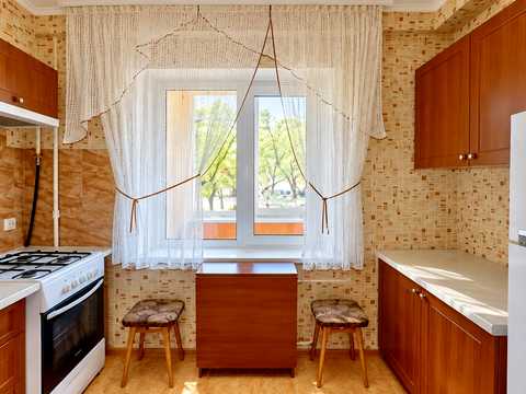 квартира за адресою Богатирська вул., 8