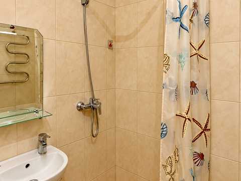 квартира за адресою Богатирська вул., 8