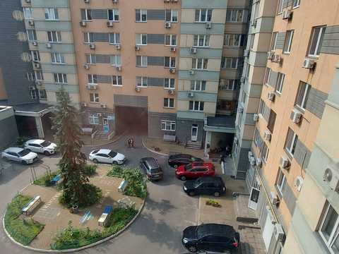 квартира за адресою Раїси Окіпної вул., 8