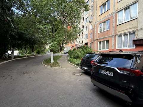 квартира по адресу Андрея Мельника ул., 8