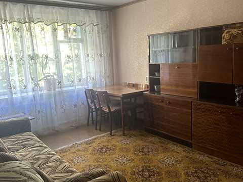 квартира за адресою Зарічанська вул., 18