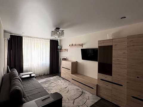 квартира за адресою Дарницький бульв., 4