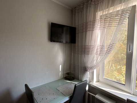 квартира за адресою Дарницький бульв., 4
