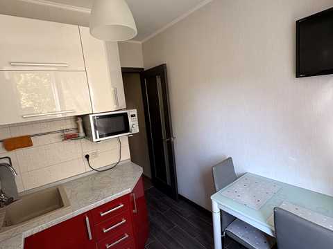 квартира за адресою Дарницький бульв., 4
