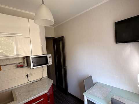 квартира за адресою Дарницький бульв., 4