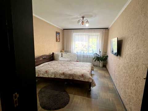 квартира за адресою Олександра Довженка вул. (Ленінградська), 38