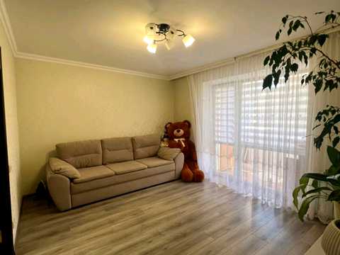 квартира за адресою Олександра Довженка вул. (Ленінградська), 38