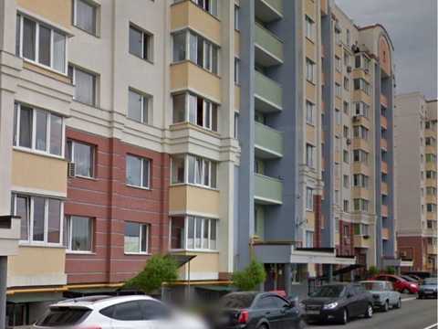 комерційна за адресою Юності вул., 3