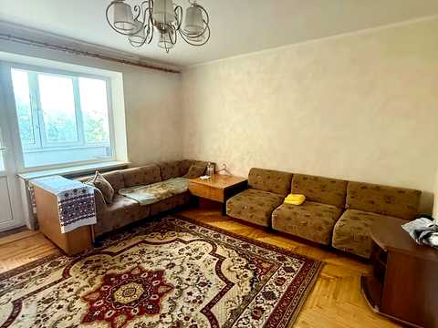 квартира за адресою Надвірнянська вул., 32