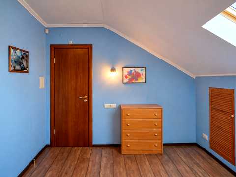 дом по адресу набережна, 11а