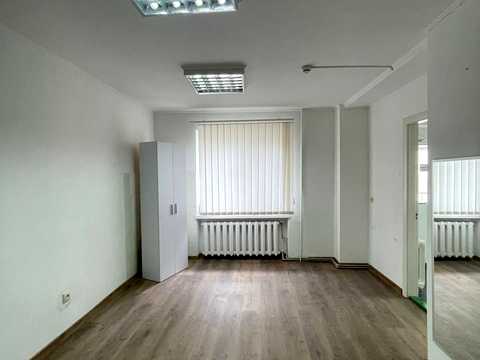 коммерческая по адресу Льнокомбинатовская ул., 13