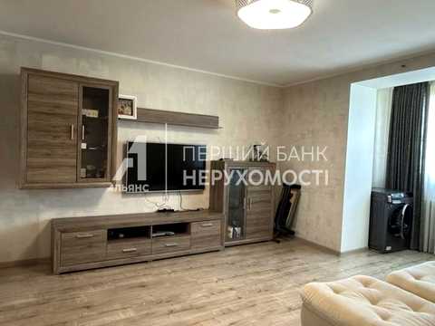 квартира по адресу Ильфа и Петрова ул. (Ільфа і Петрова), 4
