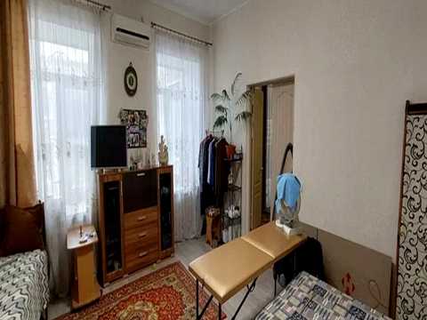 квартира за адресою Базарна вул., 100