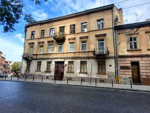 квартира за адресою Шептицьких вул., 14