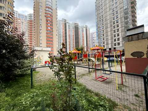 квартира за адресою Михайла Максимовича вул. (Онуфрія Трутенка), 3-Г