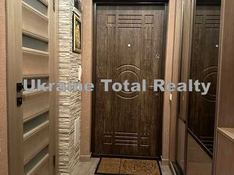 квартира за адресою Регенераторна вул., 4 к2