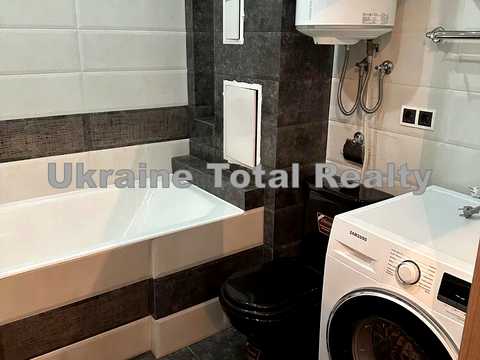 квартира за адресою Регенераторна вул., 4 к2