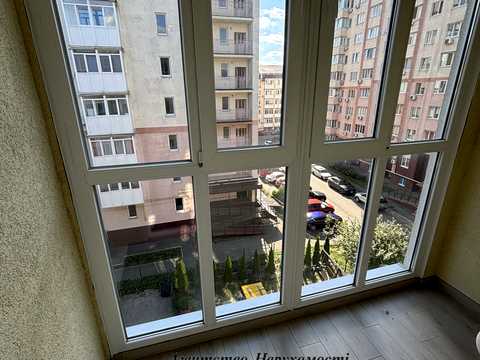 квартира за адресою Академіка Амосова вул., 12