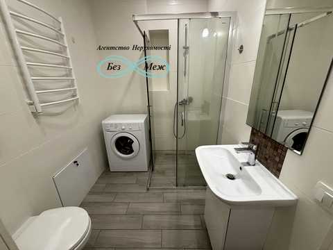 квартира за адресою Академіка Амосова вул., 12