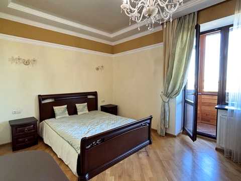 квартира за адресою Міщенка вул., 4