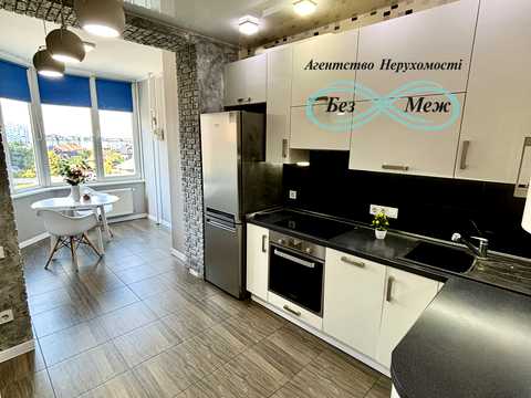 квартира за адресою Андрія Малишка вул. (Льва Толстого), 81