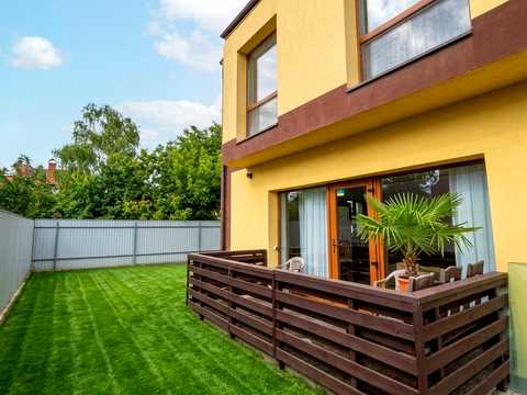 комерційна за адресою 4-та Садова вул., 50А