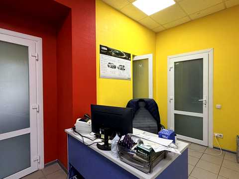 коммерческая по адресу Независимой Украины ул. (40 лет Советской Украины), 76