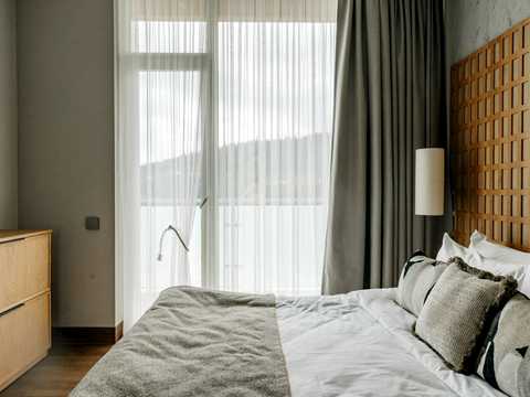 дом по адресу с. Поляница, урочище Вишні ул., 13Б
