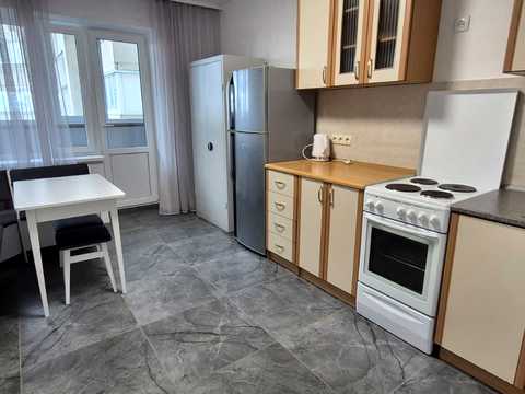 квартира за адресою Святошинська пл., 1