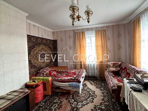 будинок за адресою Центральна вул. (Леніна)
