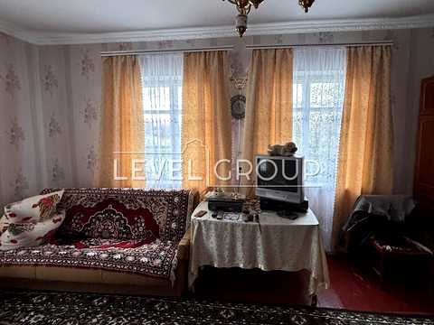 будинок за адресою Центральна вул. (Леніна)