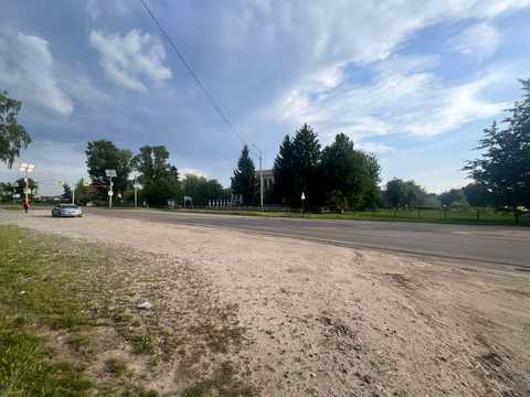 комерційна за адресою с. Грем'яче, Центральна, 65а