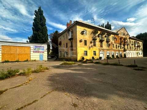 коммерческая по адресу Шахтёрской Славы пл. (Дзержинского), 3а