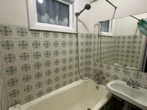квартира за адресою Львів, Угорська вул., 25