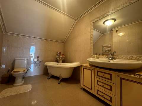 будинок за адресою смт. Богородчани, Олекси Гірника вул., 10