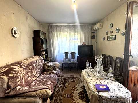 квартира за адресою Академіка Корольова вул., 34