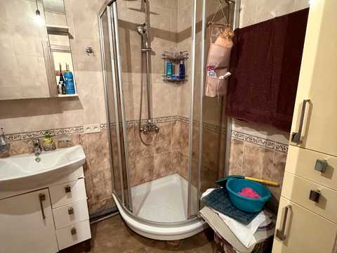квартира за адресою Захисників України вул., 5