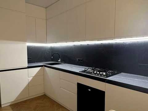 квартира по адресу Марии Башкирцевой ул., 20 к2