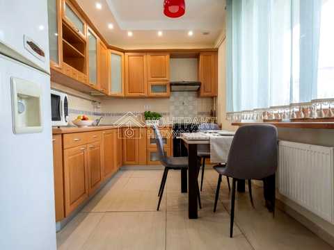 квартира за адресою Кримська вул., 8
