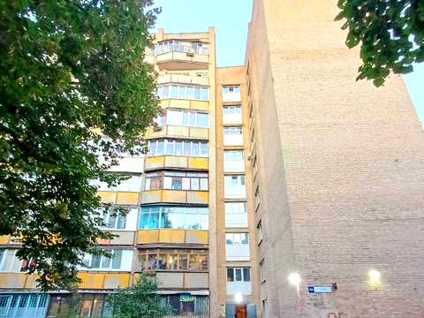 квартира за адресою Зодчих вул., 80