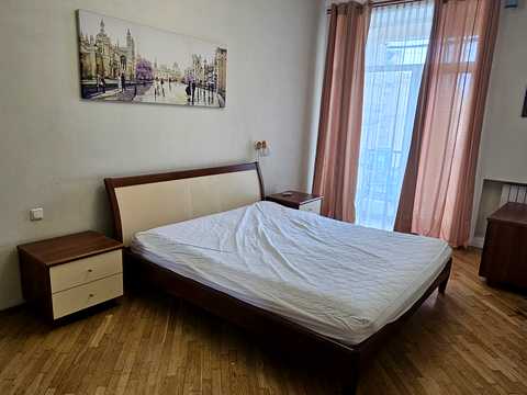 квартира за адресою Бориса Грінченка вул., 4