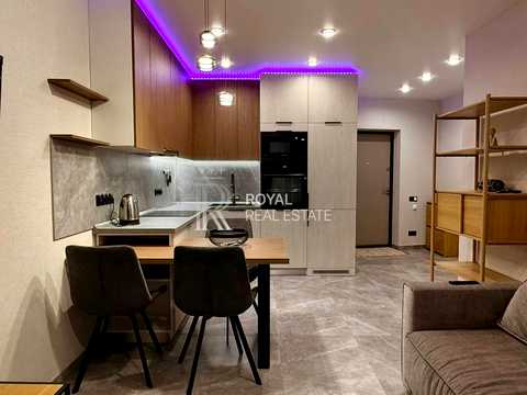 квартира за адресою Причальна вул., 10