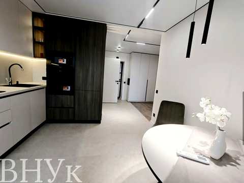 квартира за адресою Генерала М. Тарнавського пров., 1