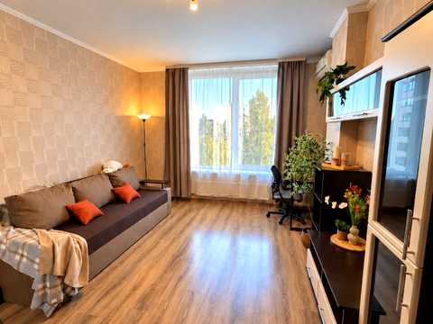 квартира за адресою Богатирська вул., 6-А