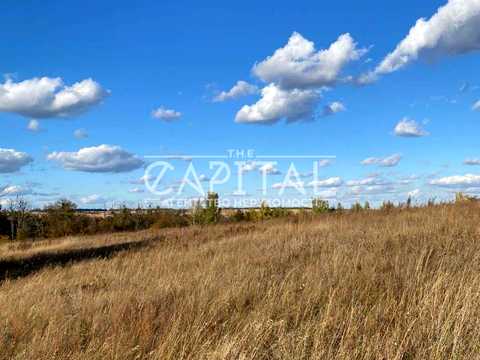 участок по адресу Сонячна