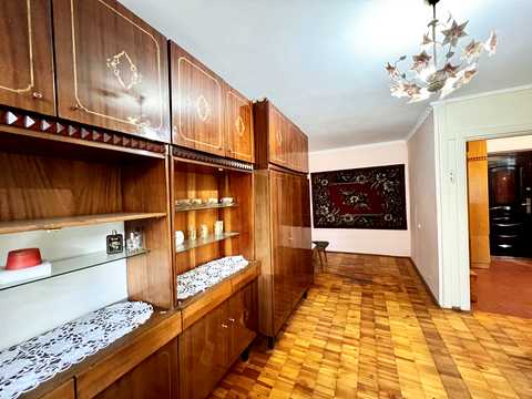 квартира за адресою Олександра Довженка вул., 7-Б