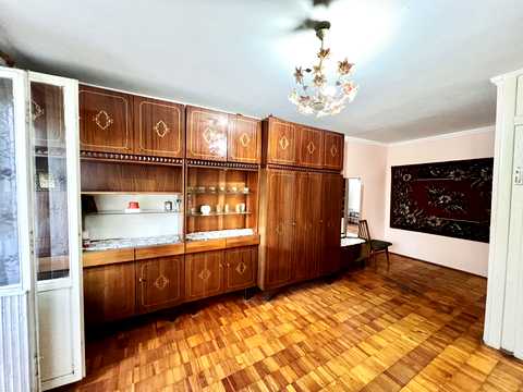квартира за адресою Олександра Довженка вул., 7-Б